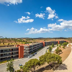 algarve-race-resort-apartments.hotelaalgarve.com/